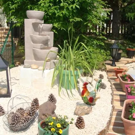 Le Guinguetton D'hotes Bed & Breakfast *