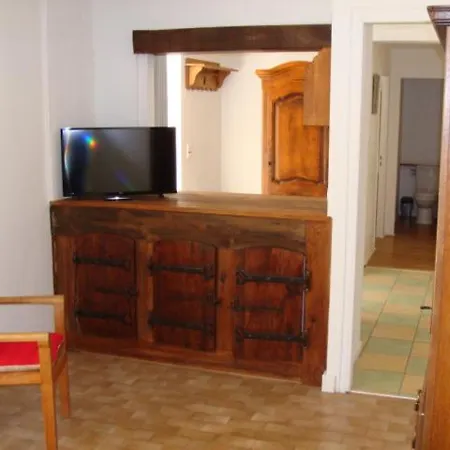 Le Guinguetton D'hotes Сasa de vacaciones *